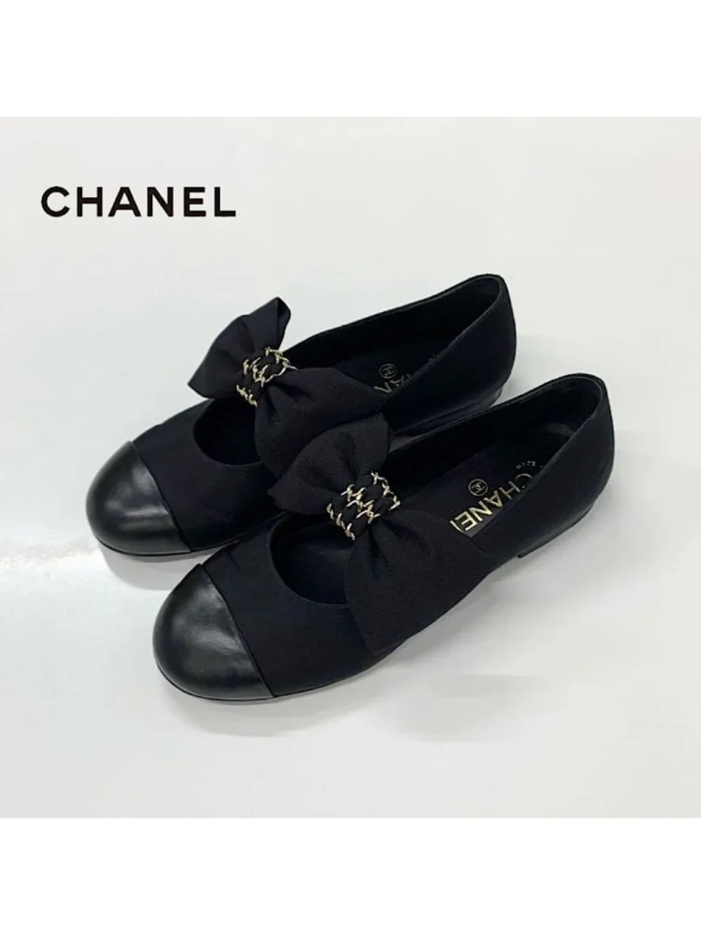Chanel CC Logo Fabric Leather Flat Shoes Ribbon Chain